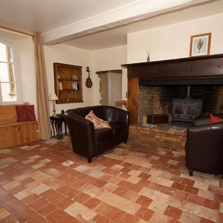 Ancienne Ecole Bed and Breakfast Cazaux-Villecomtal Εξωτερικό φωτογραφία