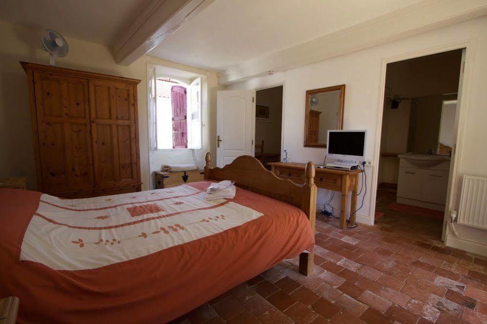 Ancienne Ecole Bed and Breakfast Cazaux-Villecomtal Εξωτερικό φωτογραφία